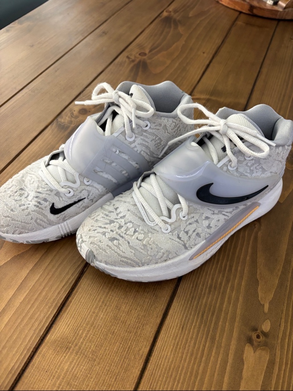 Nike White and Black KD zoom basketball shoes